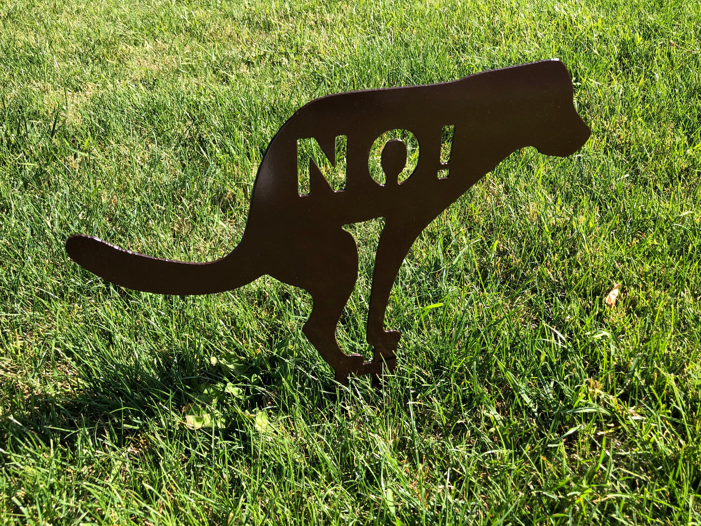 No pooping yard sign made of powder-coated 14-gauge steel, 14x15 inches for outdoor use